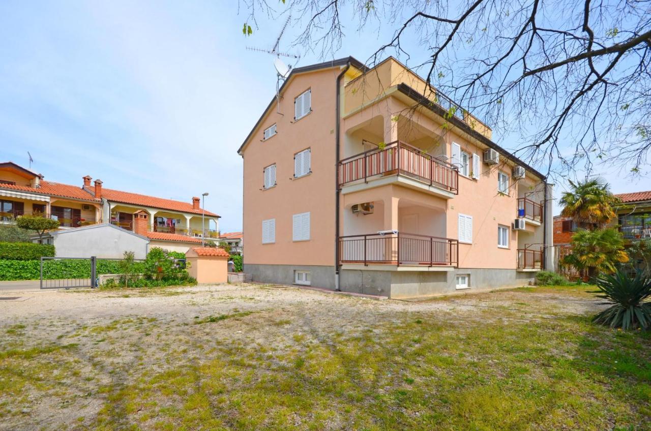 Apartment Labinjan Porec Luaran gambar