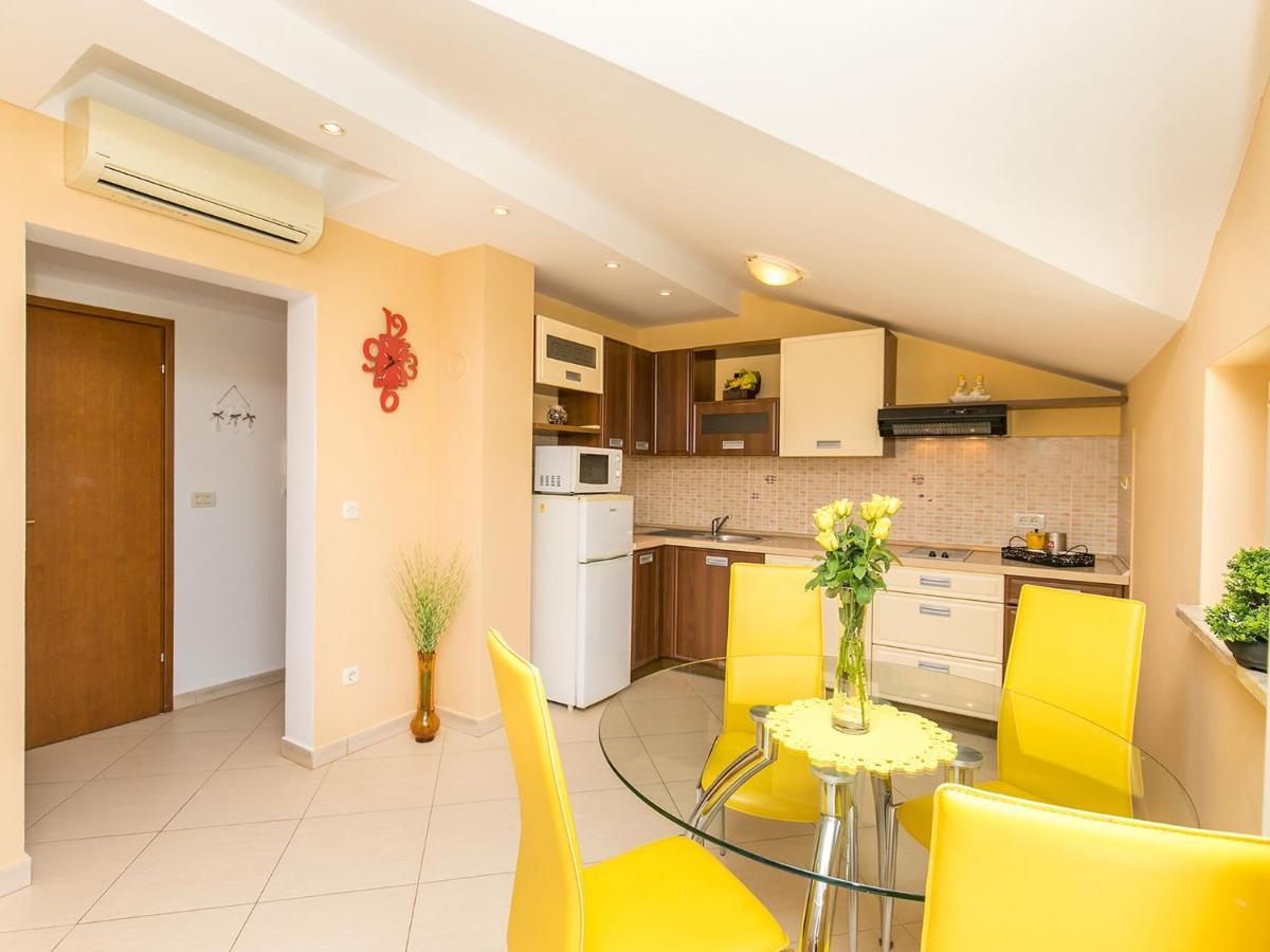 Apartment Labinjan Porec Luaran gambar