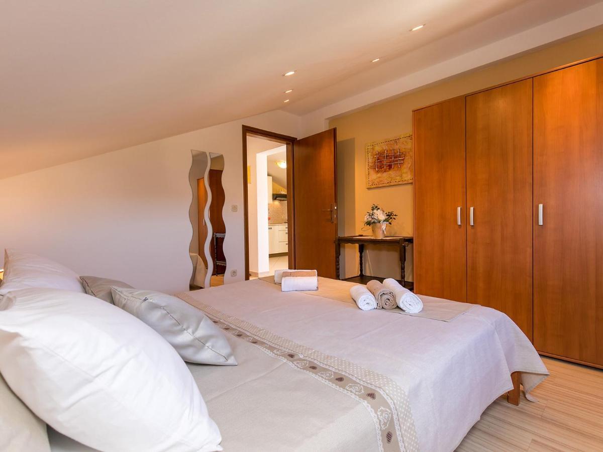 Apartment Labinjan Porec Luaran gambar