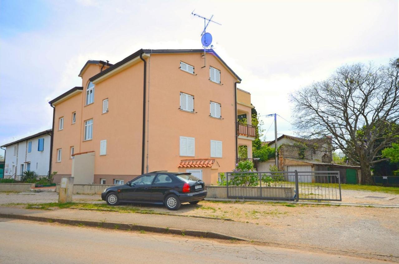 Apartment Labinjan Porec Luaran gambar