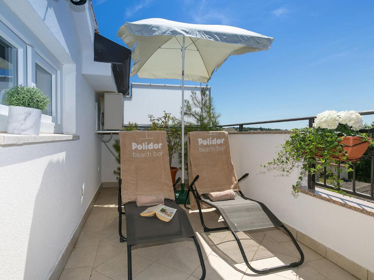 Apartment Labinjan Porec Luaran gambar